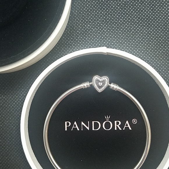 Pandora Jewelry - Wishful Heart Moments Silver Bangle